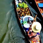 Damnoen Saduak Floating Market