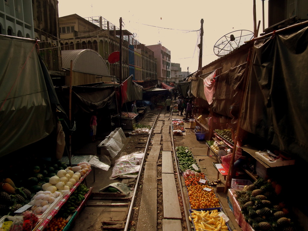 Maeklong Railway Market