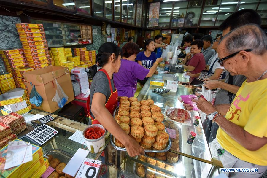 mid-autumn-festival-bangkok