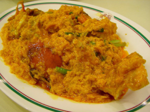 A plate of curry crab at Somboon Seafood