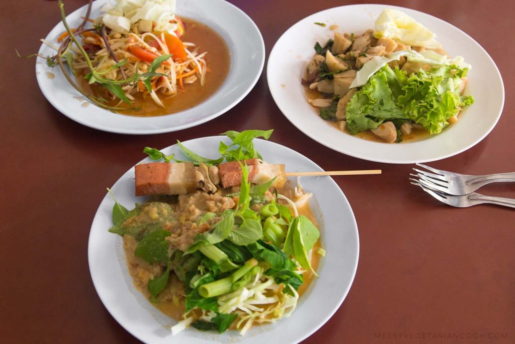 Thai Cuisine and Culture: Boat Noodles - The Process